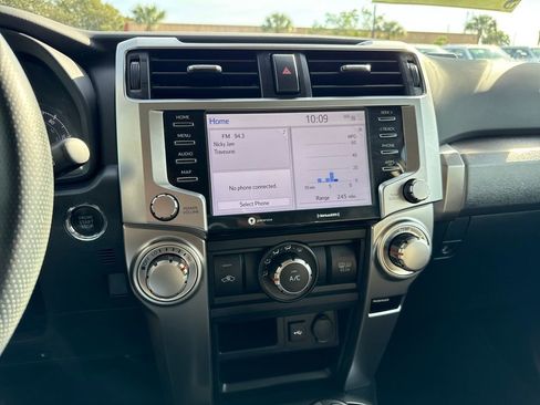 Used 2022 Toyota 4Runner SR5 image 17