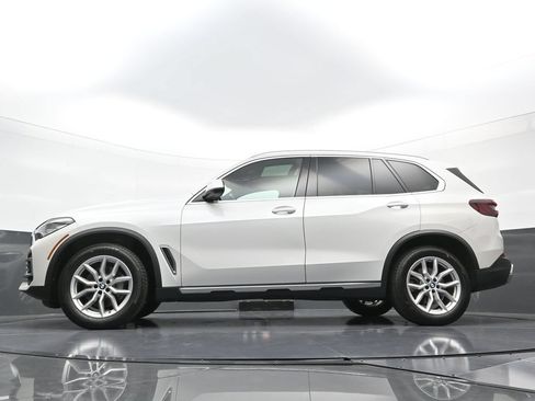 Used 2022 BMW X5 xDrive40i w/ Premium Package AWD/4WD image 24