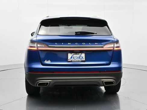 Used 2021 Lincoln Nautilus Standard w/ Equipment Group 101A image 6