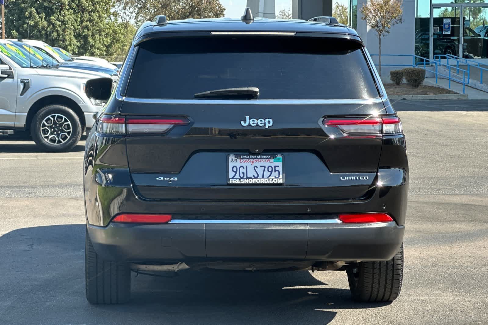 Used 2023 Jeep Grand Cherokee L Limited w/ Rear Seat Video Group I AWD/4WD image 8