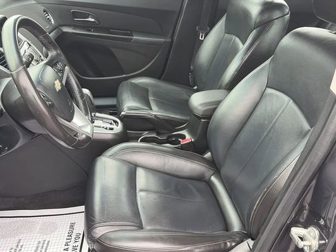 Used 2011 Chevrolet Cruze LT w/ RS Package image 9