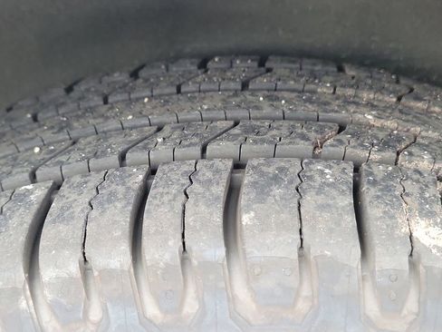 Used 2016 Toyota Corolla LE image 17