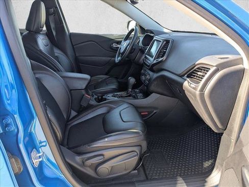 Used 2019 Jeep Cherokee Trailhawk w/ Comfort/Convenience Group image 19