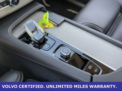 Certified 2025 Volvo XC90 T8 Ultra image 20