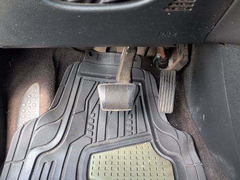 Used 2016 Jeep Cherokee Limited FWD image 29