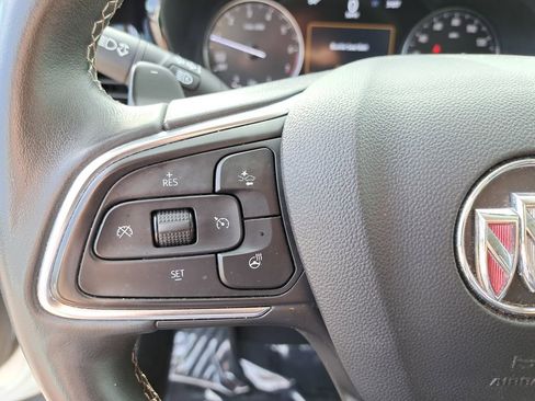 Used 2023 Buick Envision Essence image 19