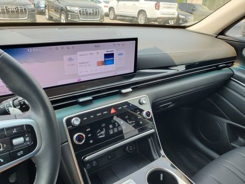 Used 2025 Genesis GV80 2.5T Standard image 30