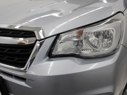 Used 2018 Subaru Forester 2.5i w/ Alloy Wheel Package AWD/4WD image 5