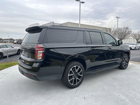 Used 2021 Chevrolet Suburban RST w/ Luxury Package image 10