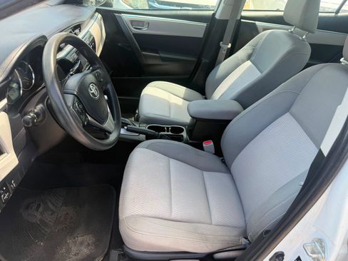 Used 2015 Toyota Corolla LE FWD image 11
