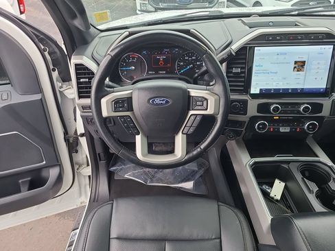 Used 2022 Ford F250 Lariat w/ Lariat Ultimate Package AWD/4WD image 27