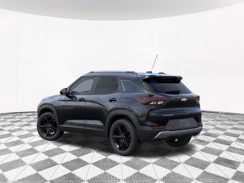 New 2026 Chevrolet TrailBlazer LT w/ Midnight Edition FWD image 6