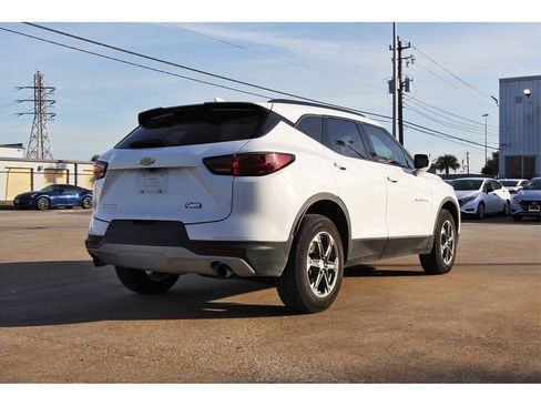 Used 2023 Chevrolet Blazer LT image 4