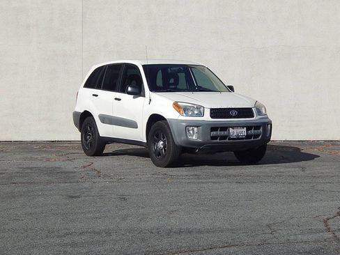 Used 2001 Toyota RAV4 2WD image 1