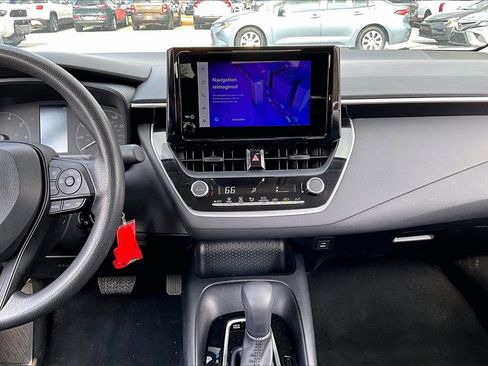 Used 2024 Toyota Corolla LE image 9