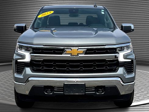 Used 2023 Chevrolet Silverado 1500 LT image 2