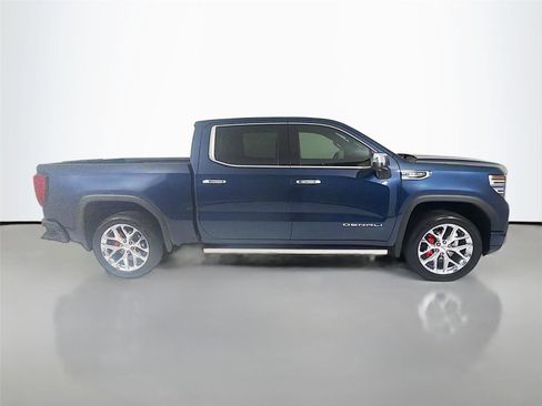 Used 2023 GMC Sierra 1500 Denali w/ Denali Reserve Package image 28