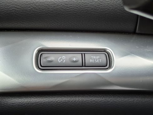 Used 2022 Nissan Maxima SV w/ Floor Mat Group image 14