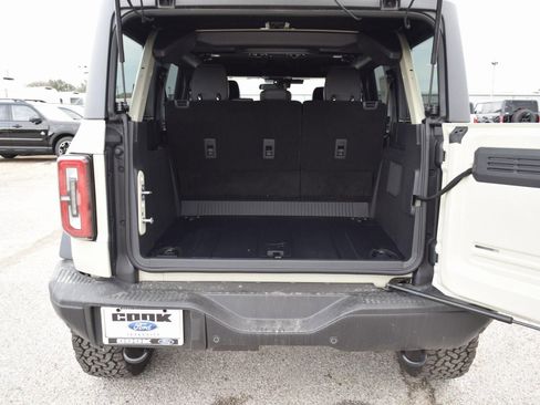 New 2025 Ford Bronco Badlands image 21