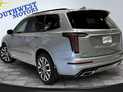 Used 2024 Cadillac XT6 Sport AWD/4WD image 5