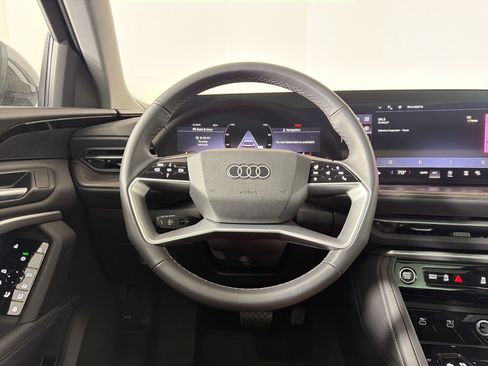 Certified 2025 Audi Q5 Premium w/ Convenience Package AWD/4WD image 16
