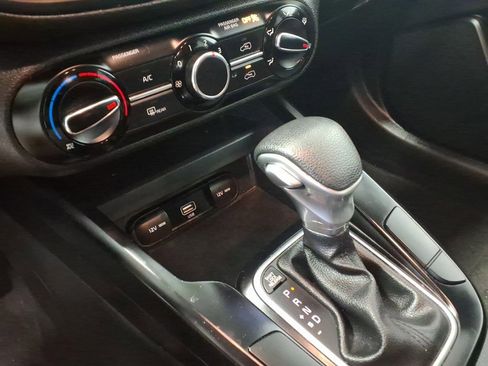 Used 2020 Kia Soul S image 16