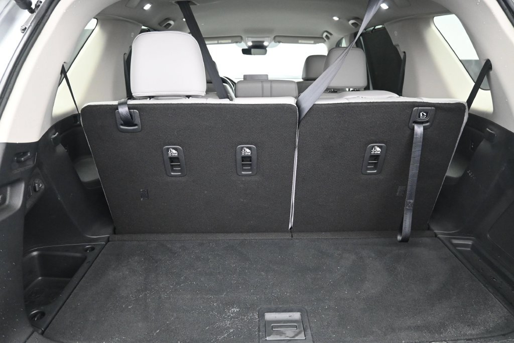 Used 2025 Honda Pilot EX-L image 17