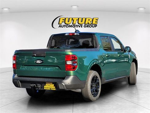 New 2025 Ford Maverick Lariat w/ Black Appearance Package image 6