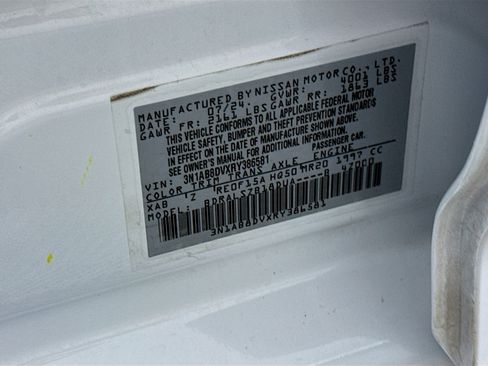 Used 2024 Nissan Sentra SR w/ SR Premium Package FWD image 12
