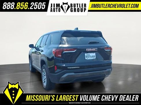 Used 2026 GMC Terrain Elevation FWD image 2
