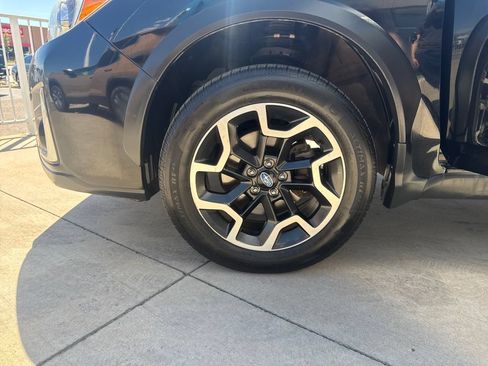 Used 2017 Subaru Crosstrek 2.0i Premium AWD/4WD image 25