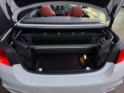 Used 2015 BMW M4 Convertible RWD image 28