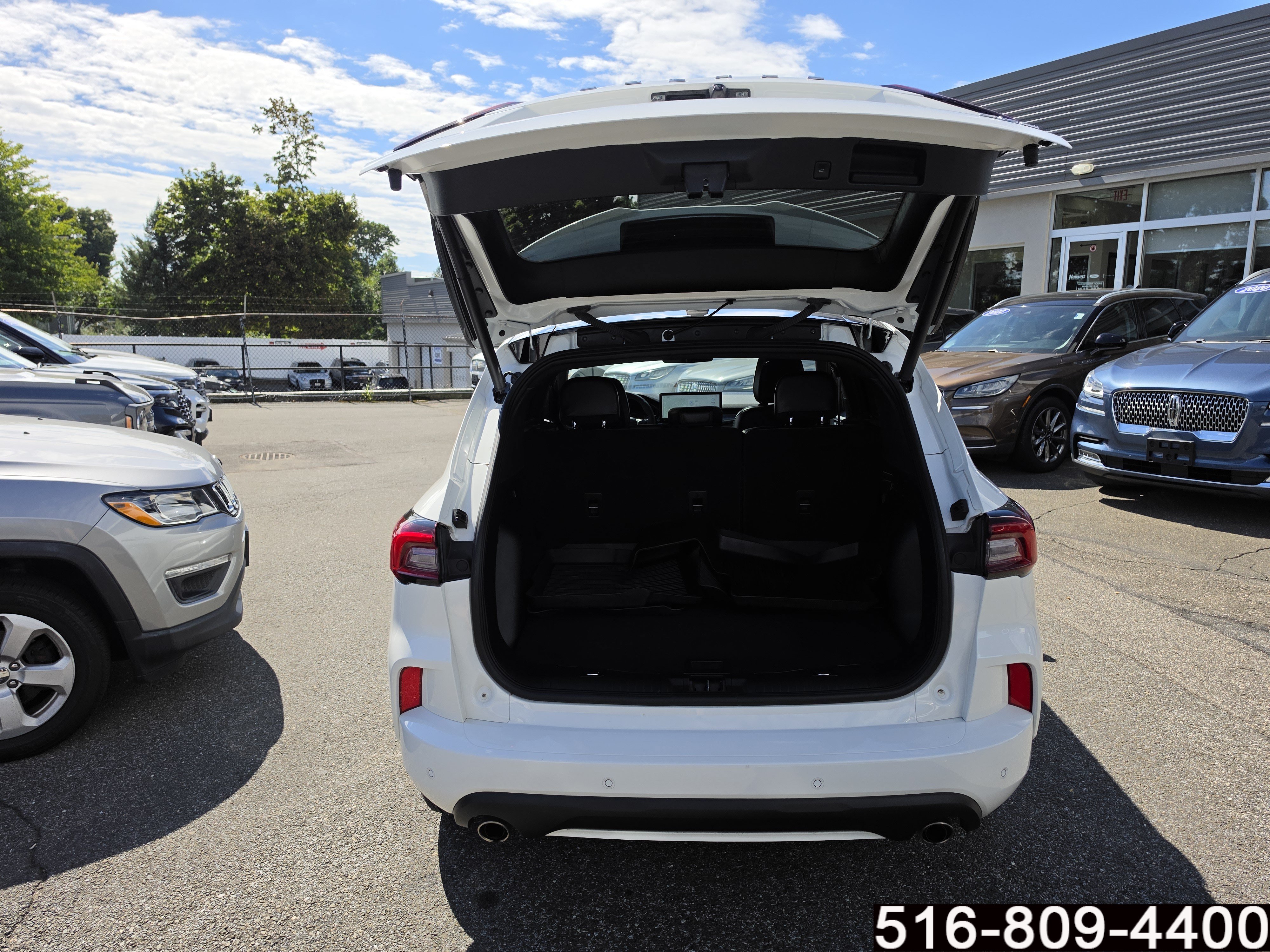 Used 2023 Ford Escape ST-Line w/ Tech Pack #1 AWD/4WD image 29