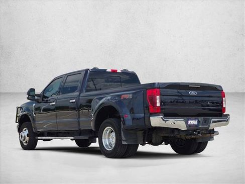 Used 2022 Ford F350 Lariat w/ Lariat Ultimate Package AWD/4WD image 7