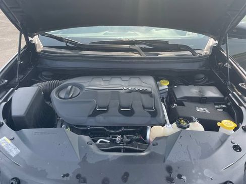 Used 2022 Jeep Cherokee Trailhawk w/ Comfort/Convenience Group AWD/4WD image 24