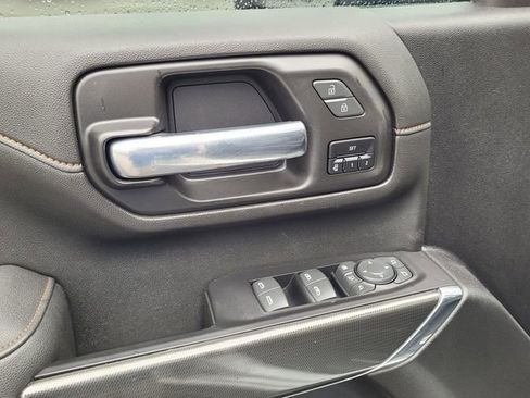 Used 2023 GMC Sierra 2500 AT4 w/ AT4 Premium Plus Package AWD/4WD image 26
