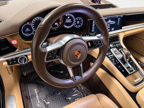 Used 2018 Porsche Panamera 4S Executive AWD/4WD image 10