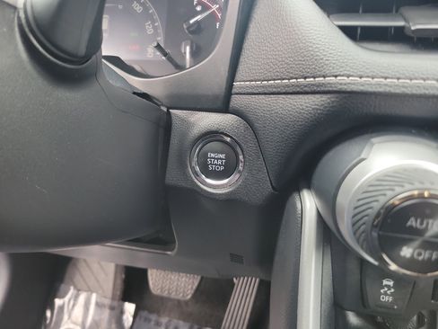 Certified 2025 Toyota RAV4 XLE image 17