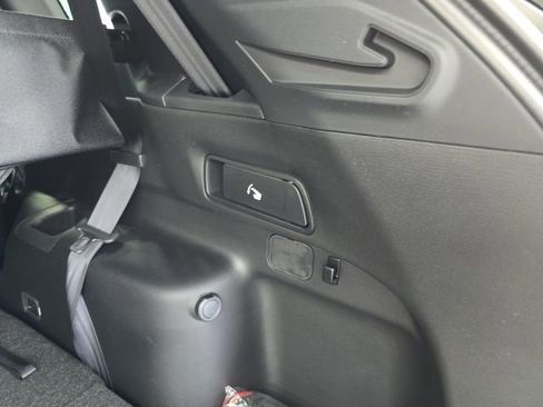 New 2024 Mitsubishi Outlander SEL image 9