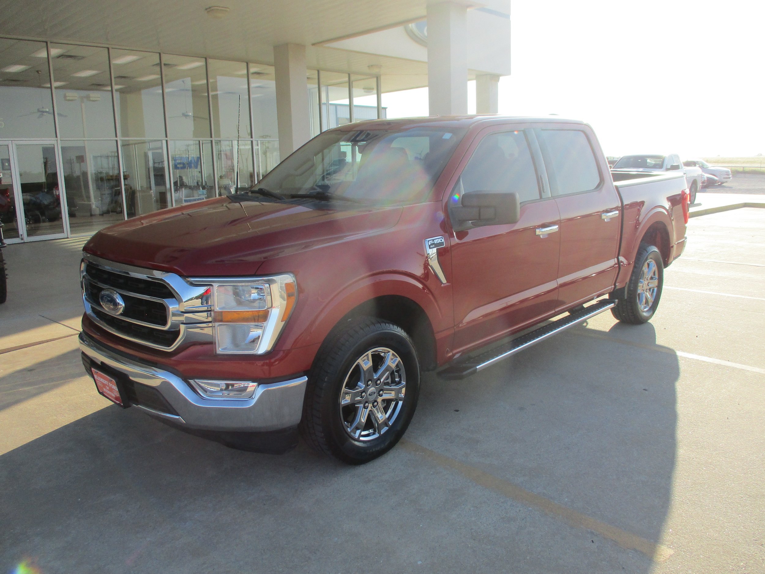 Used 2022 Ford F150 XLT w/ Equipment Group 301A Mid RWD image 2