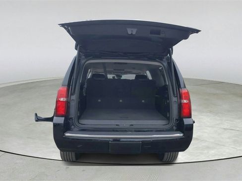 Used 2017 Chevrolet Suburban Premier image 12