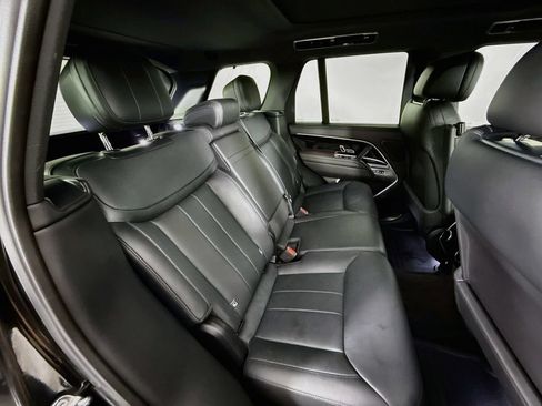 Used 2025 Land Rover Range Rover SE AWD/4WD image 27