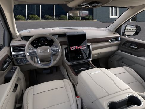 New 2026 GMC Yukon Denali w/ Sun & Power Step Package AWD/4WD image 39