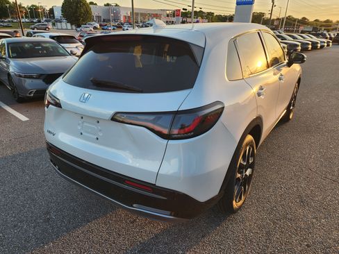 New 2026 Honda HR-V EX-L image 4