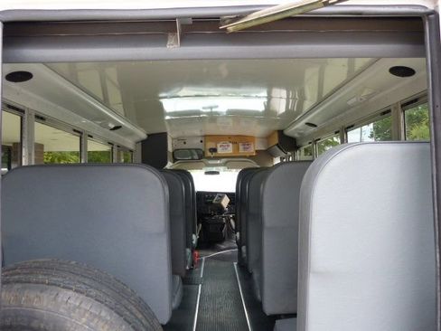 Used 2008 Chevrolet Express 3500 w/ School Bus Package image 16