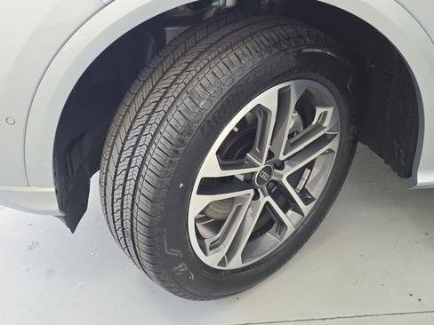 New 2025 Audi Q5 Premium image 32