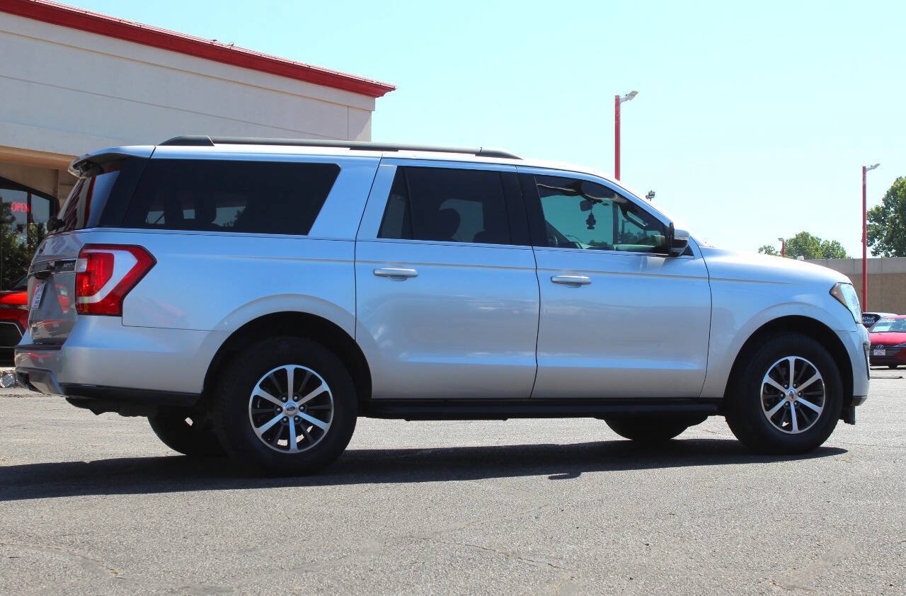 Used 2019 Ford Expedition Max XLT w/ Equipment Group 201A AWD/4WD image 3