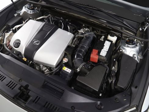 Used 2024 Lexus ES 350 w/ Accessory Package (Z2) image 19