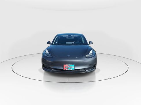 Used 2022 Tesla Model 3 Long Range image 3