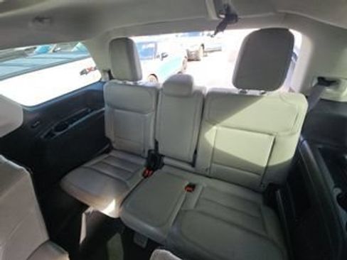 Used 2025 Ford Expedition Active AWD/4WD image 13